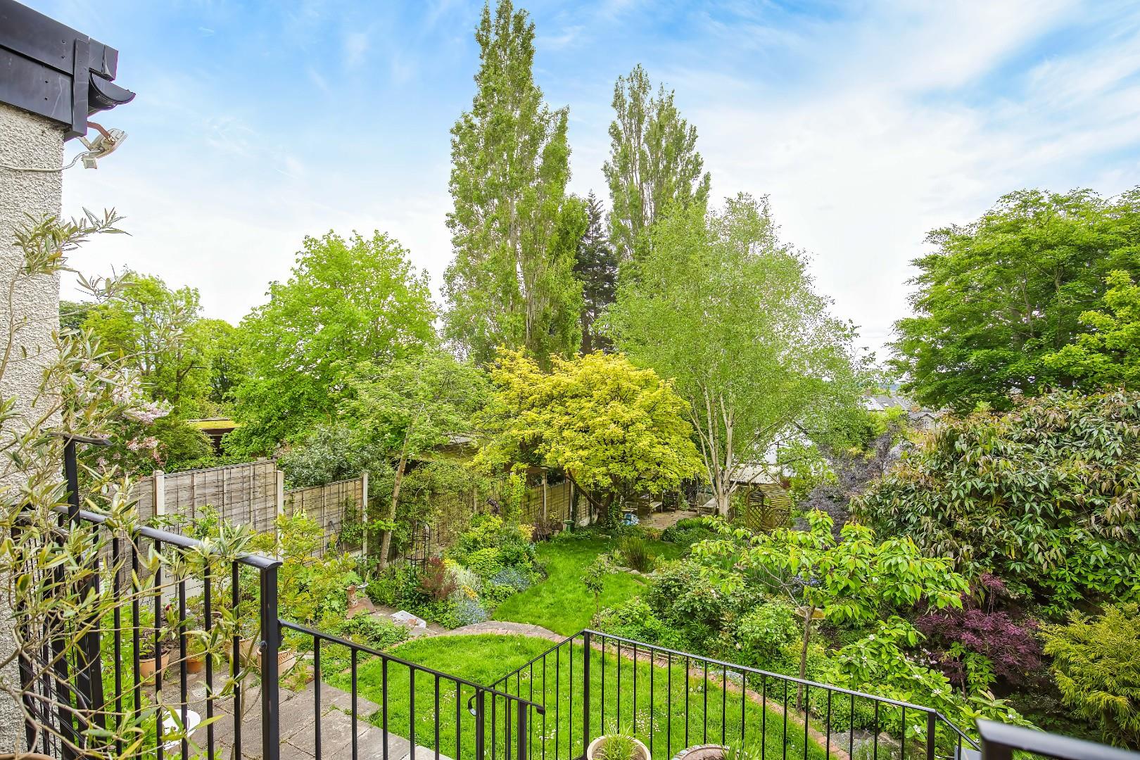 8 Church Place South, Penarth, CF64 1BA
